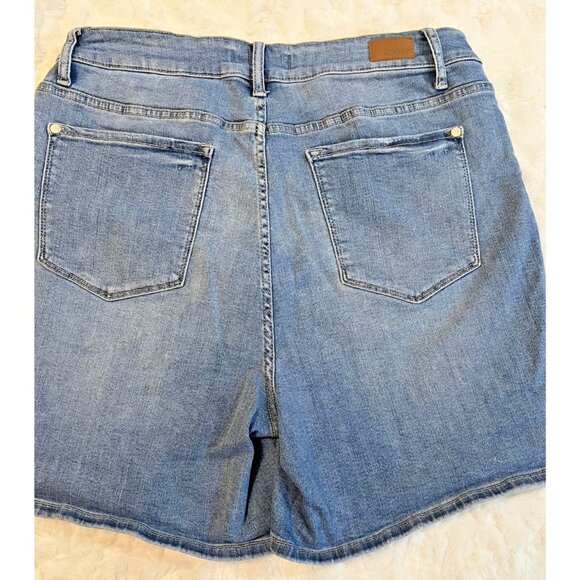 Judy Blue Denim Shorts Womens 2XL Blue Jean 5-Pocket Zip Fly Mid Wash Casual - Picture 4 of 8